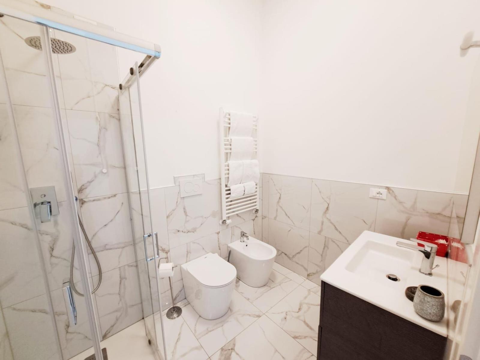The Gallery Boutique Rooms Триест Номер фото